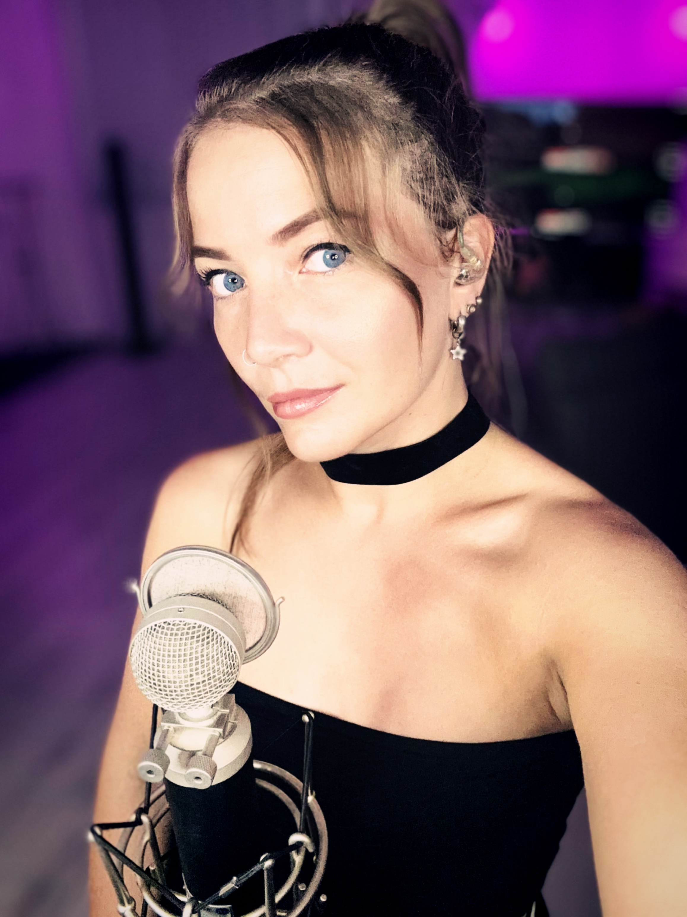 Yulianika - Singer & Performer | Live Music & Covers